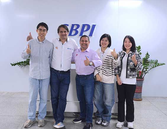 Recorriendo miles de kilómetros, emprendiendo un nuevo camino en tecnología de embalaje: viaje de aprendizaje de clientes sudamericanos en Guangzhou GBPI